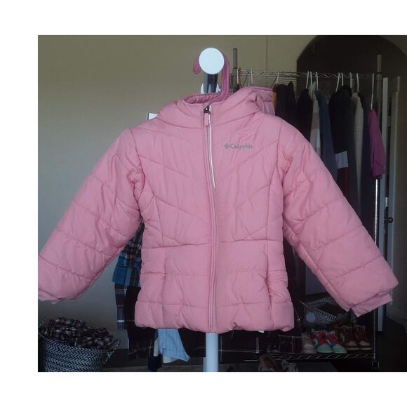 Columbia Girls Pink Puffer Jacket with Hood – Warm Winter Coat Size 3 T - Picture 1 of 3